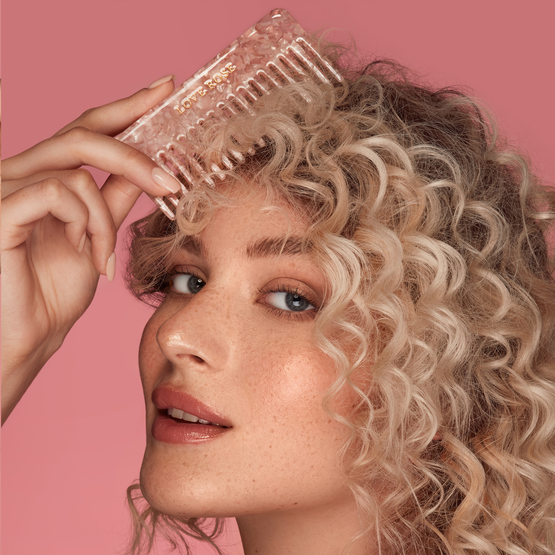Rosa Haarkamm - Love Rose Cosmetics